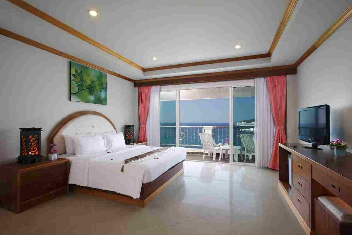 Blue Beach Club & Resort Patong Exterior foto